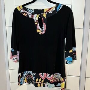 Papillon Blanc Medium Top Stretch Black Patterned Long Sleeve